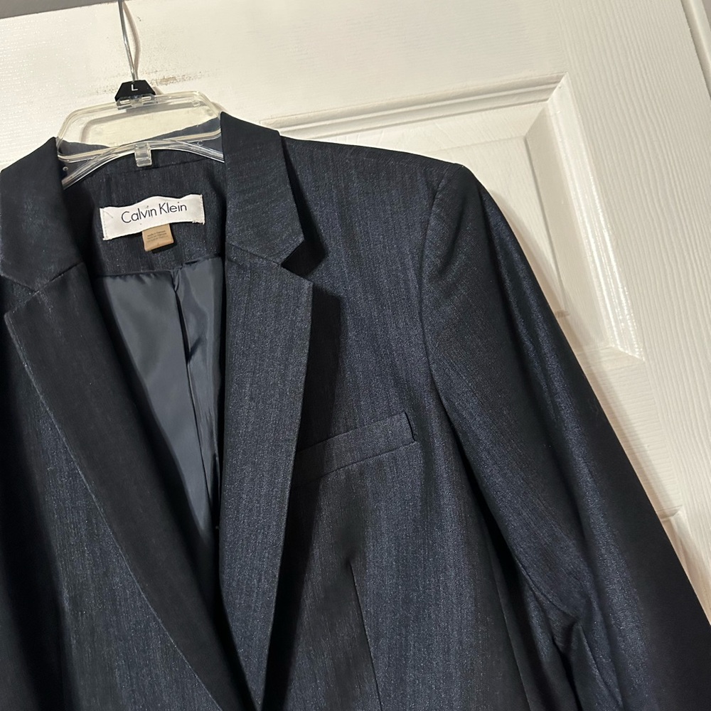 Calvin Klein Women’s Single Button Front Career Blazer - Picture 6 of 16